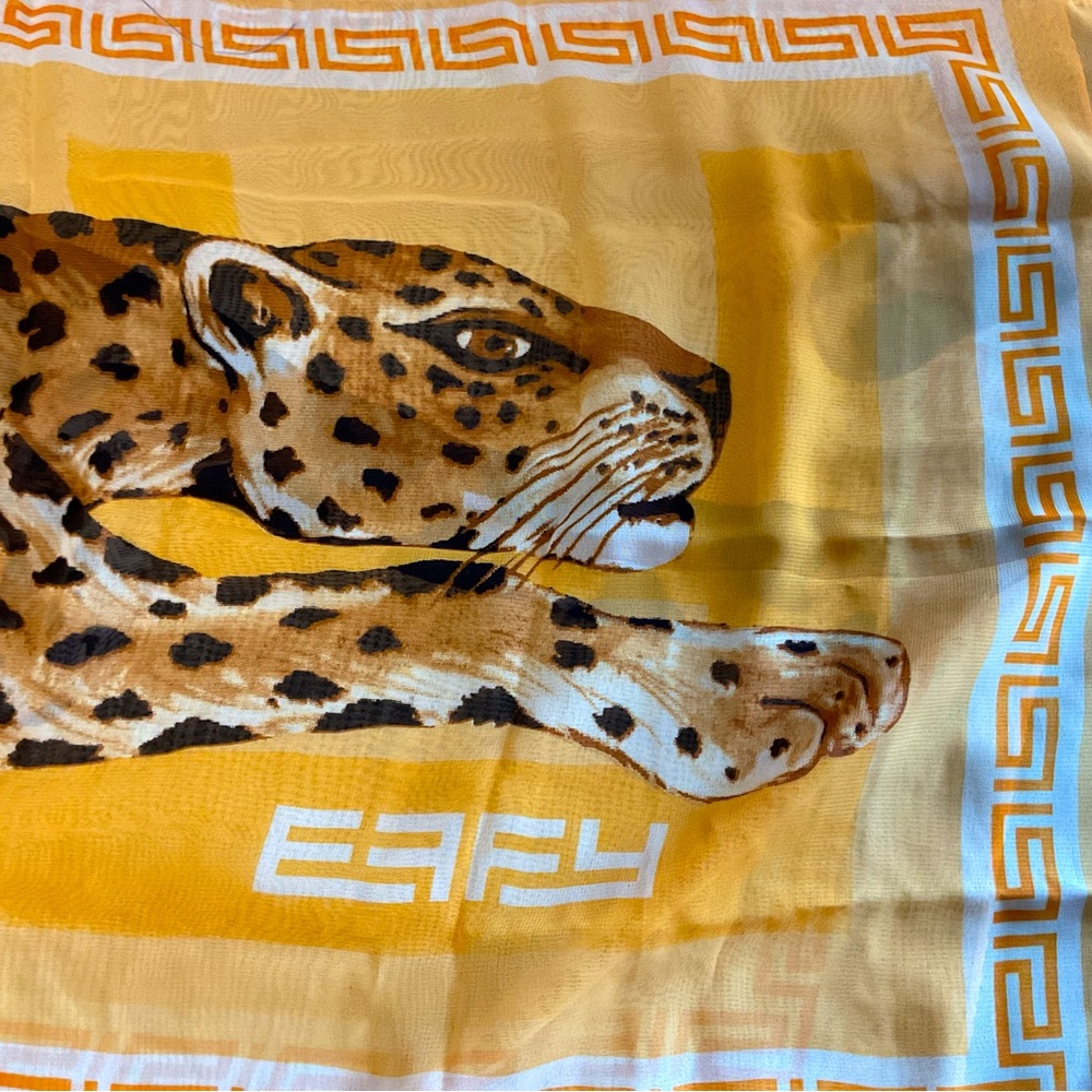 Scarf - beautiful leapard